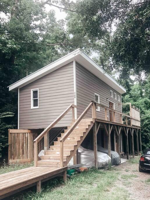 Modern Treehouse, Close To Downtown And Beach Уилмингтон Экстерьер фото